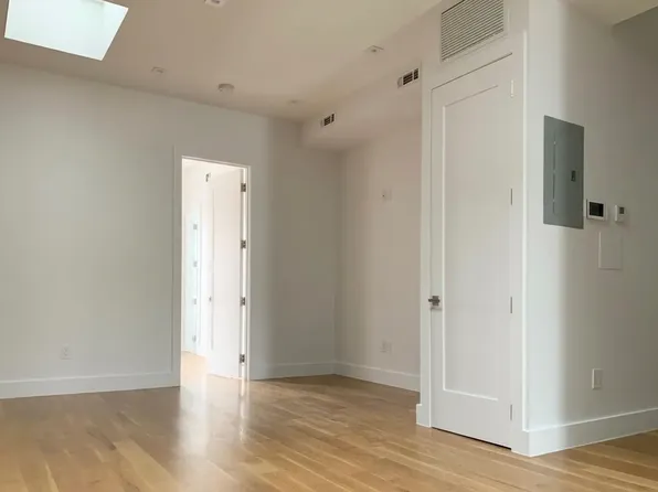 64-10 Gates Avenue image 7 of 17