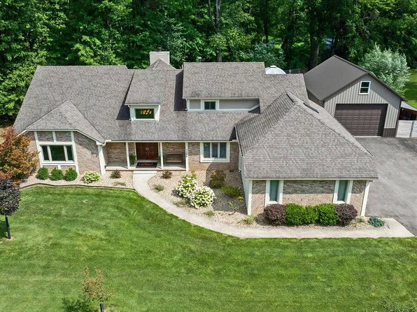 7288 Lee Rd, Westerville, OH 43081