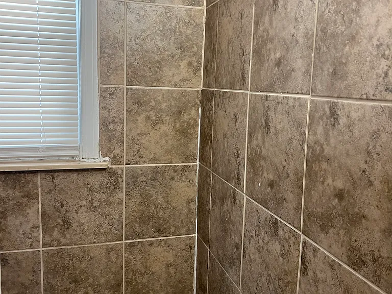 20760 Negaunee St — Photo 5