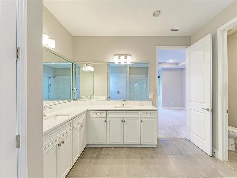 4745 Antrim Dr — Photo 47