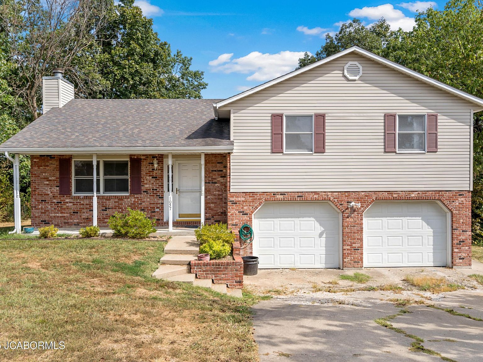 1057 Choctaw Ridge Dr, Holts Summit, MO 65043 | Zillow