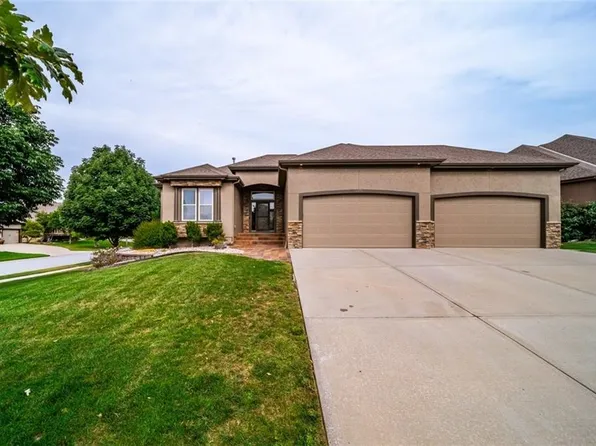 16590 S Kaw St, Olathe, KS 66062