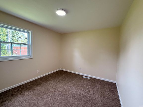 5th image of 5708 Mendota Dr