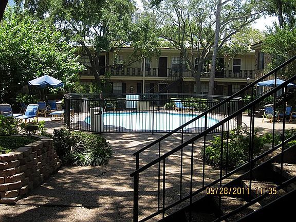 Public pool