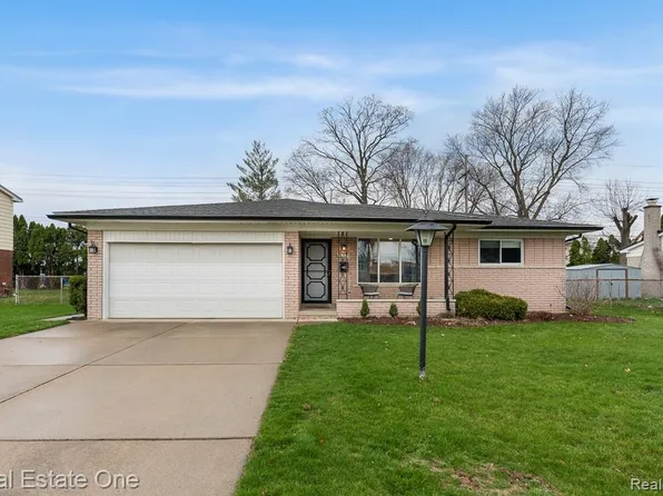 36303 Tulane Dr, Sterling Heights, MI 48312
