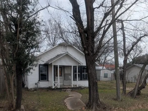 502 N Spears St, Alvarado, TX 76009