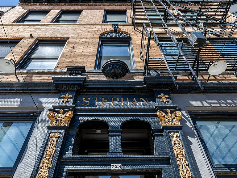 Front entry to Stephan, stunning total renovation. Pre leasing for July move in.
