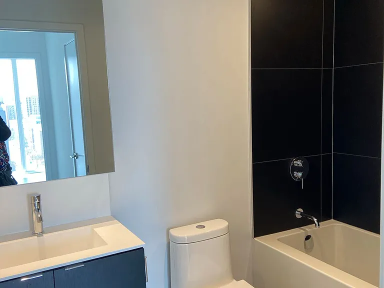 20 Edward St #902 — Photo 6
