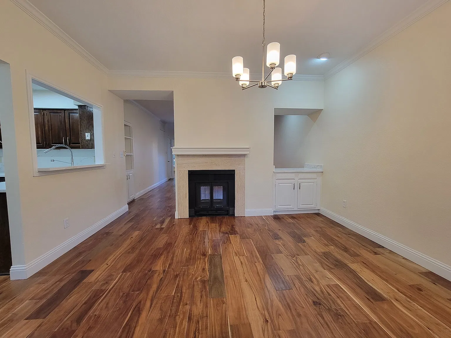 Beautifully Updated 2-Bedroom, 2-Bath Condo in North Dallas! 12680 Hillcrest Road, Unit 1203 ; Dall — Photo 4