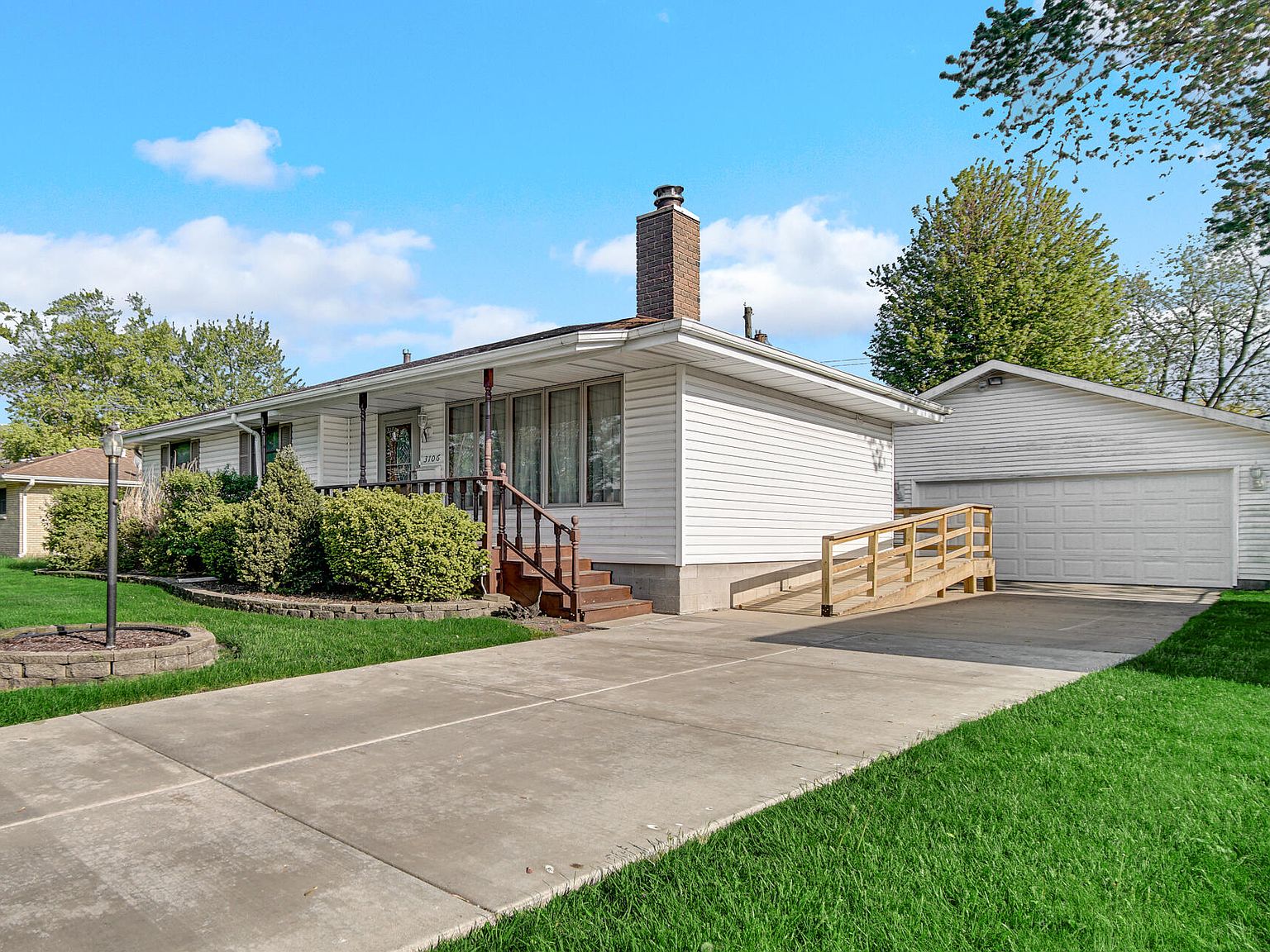 3106 44th St, Highland, IN 46322 | Zillow