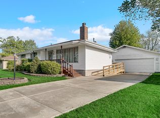 3106 44th St, Highland, IN 46322