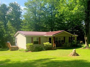 707 Pigeon Ln, Marienville, PA 16239