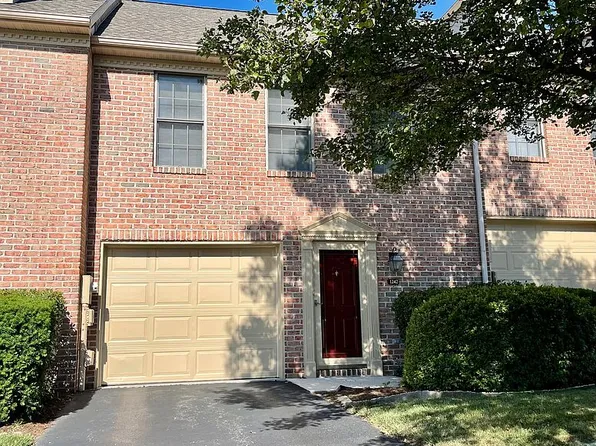 1242 Timber View Dr, Mechanicsburg, PA 17050
