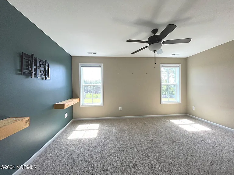 885 Carolina Rd — Photo 17