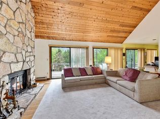 86 Bedford Center Rd, Bedford Hills, NY 10507
