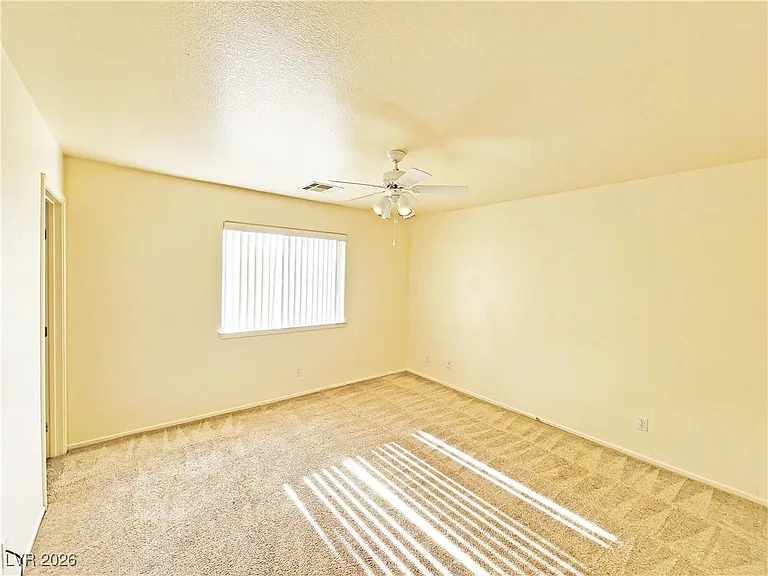 1850 Pershing Ave #B — Photo 13