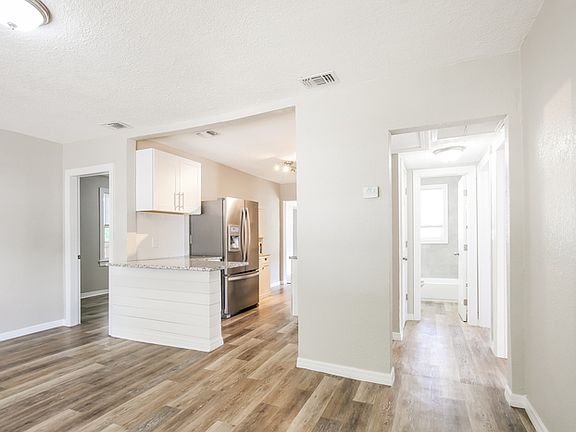 5th image of 3257 Liberty Cir