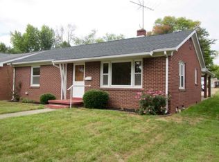 123 Vine St, Oakland City, IN 47660