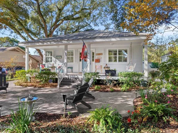 145 Saint Charles Ave, Biloxi, MS 39530