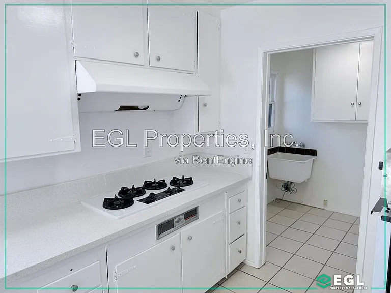 6226 Aura Ave — Photo 8