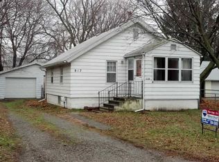 817 Winifred St, Jackson, MI 49202