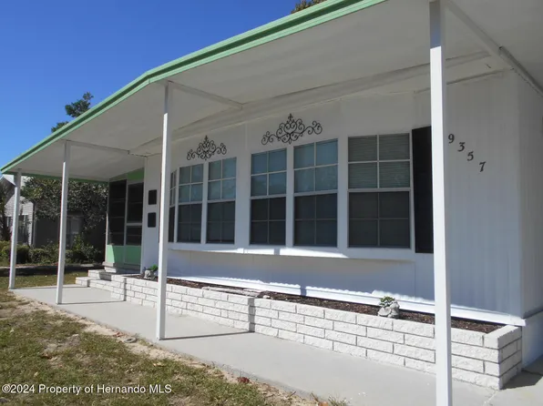 9357 Salisbury Dr, Brooksville, FL 34613