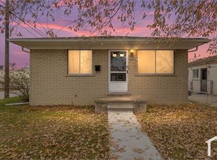 22538 Brittany Ave, Eastpointe, MI 48021