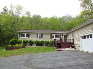 370 Quaker Farms Rd, Southbury, CT 06488