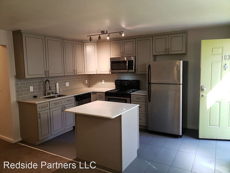 1st image of 3207 21st Ave W APT 103