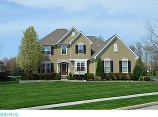 5477 Bayside Ridge Dr, Galena, OH 43021