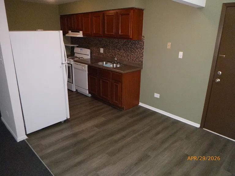 404 Pleasant Run Dr #F — Photo 5