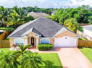 1060 SW Idol Ave, Port Saint Lucie, FL 34953