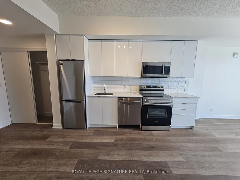 33 Erie Ave #614 — Photo 11