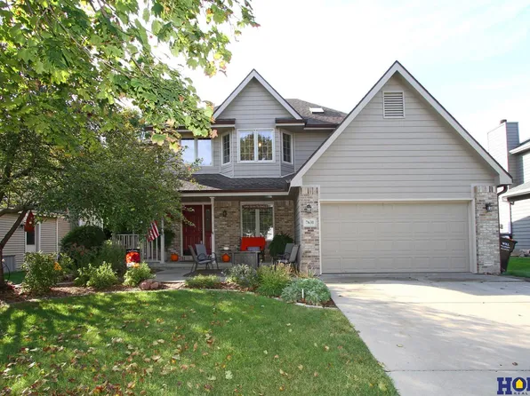 7631 Ali Dr, Lincoln, NE 68507