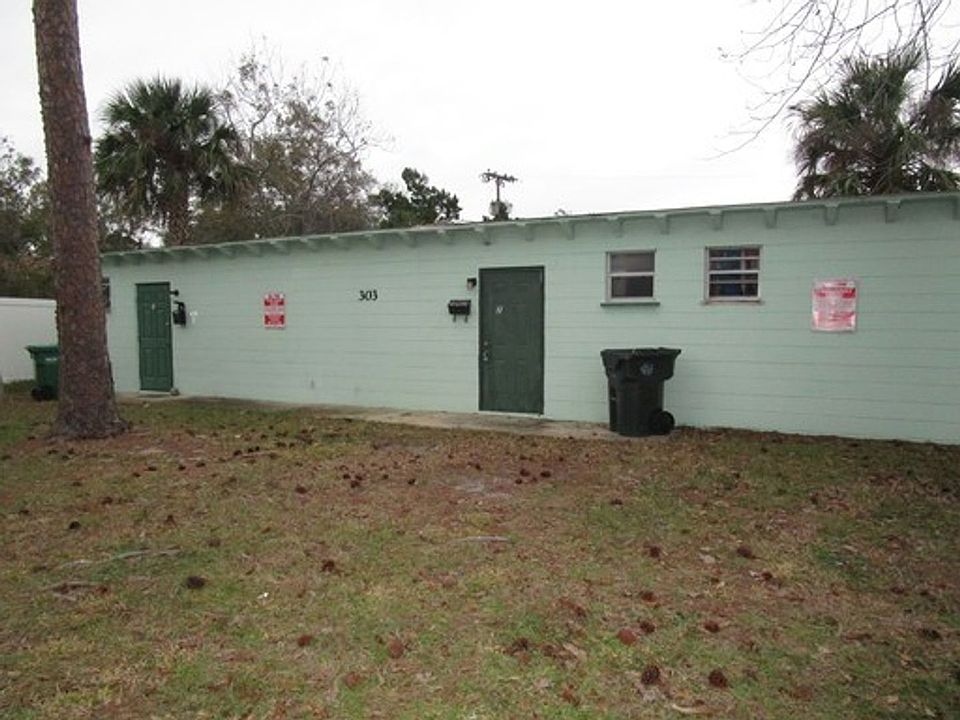 1st image of 303 Country Club Oval #1