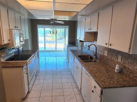 5th image of 26127 Constantine Rd