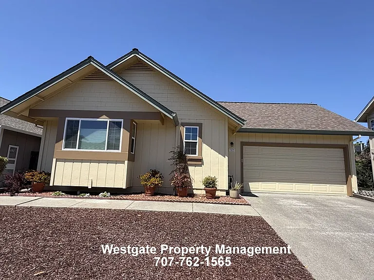 1417 Dandelion Way — Photo 2