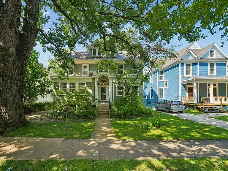 246 Maple Ave — Photo 38