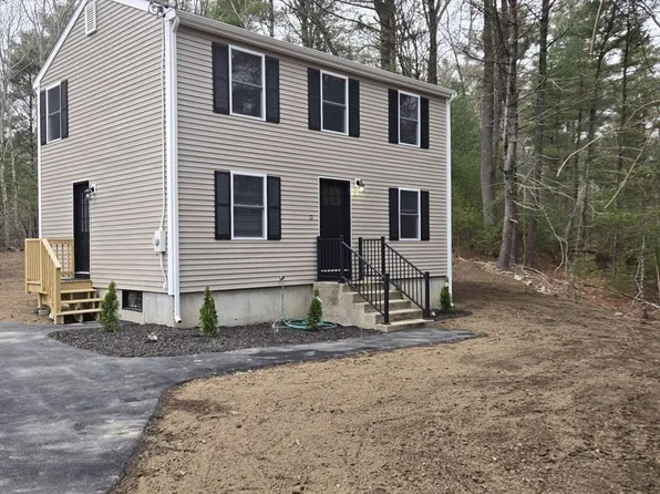 12 Brook St, Carver, MA 02330