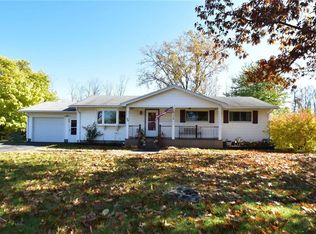 48 Vollmer Pkwy, Rochester, NY 14623