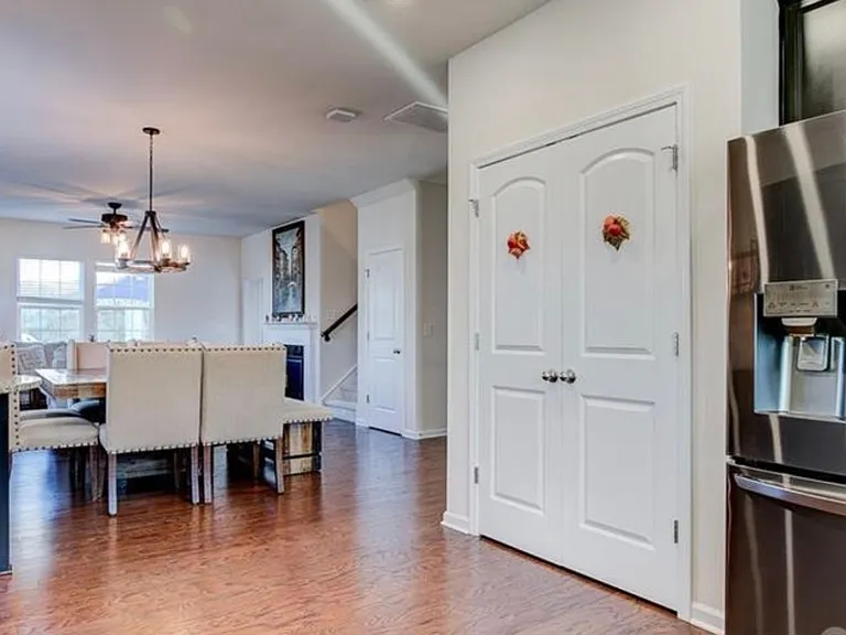 4107 Hickory View Dr — Photo 6