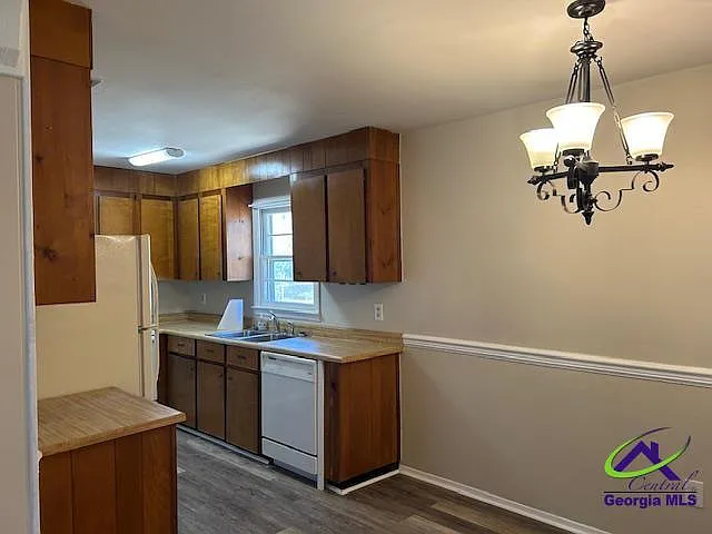 110 Mason Dr — Photo 17