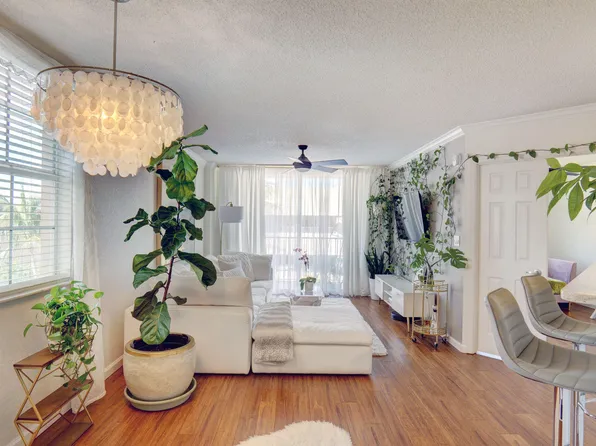 1801 N Flagler Dr 416, West Palm Beach, FL 33407