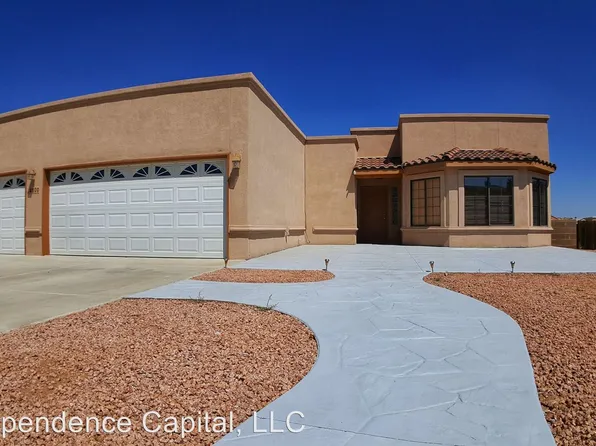 4800 Kingsway Dr, Farmington, NM 87402
