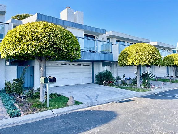 2nd image of 155 Seaspray Way