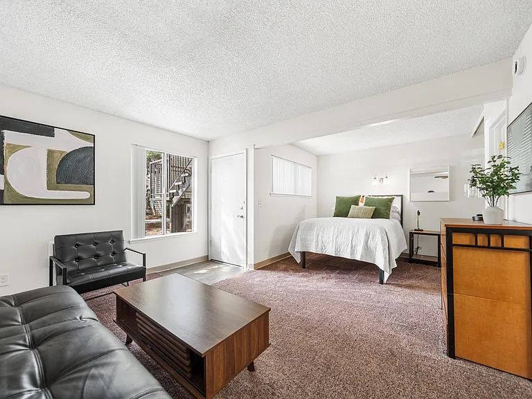 Pine View Village Apartments — Photo 16