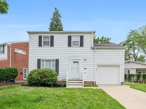 1518 Roselawn Rd, Mayfield Heights, OH 44124