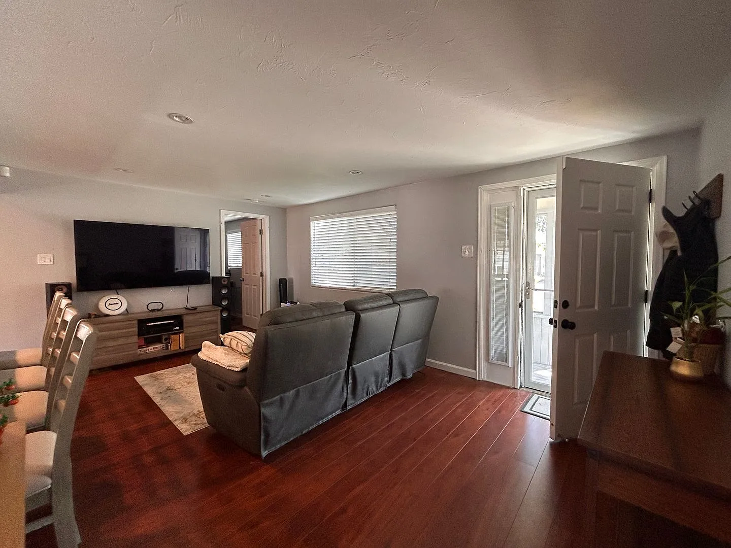 $0 Deposit Option. Charming 3-Bedroom Ranch With Modern Upgrades And Spacious Backyard Near Alame... — Photo 4
