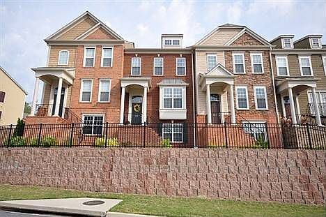 1st image of 2142 Wylmoor Way SE