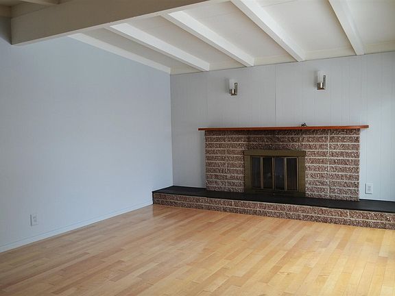 5th image of 5085 Triana St